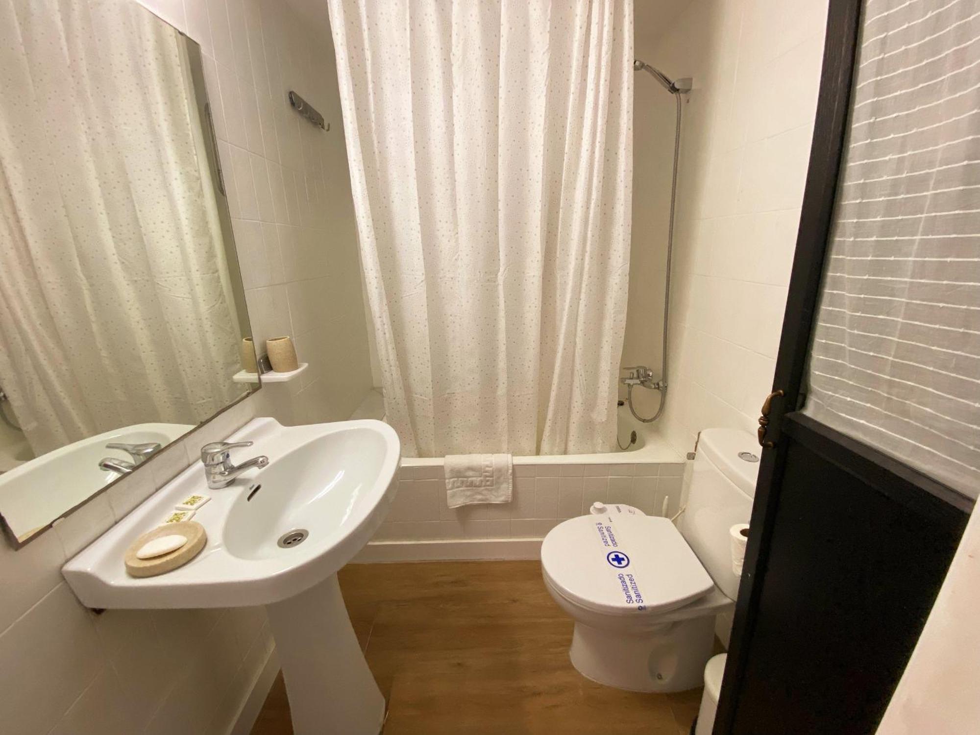 Apartamento Floral Al Centro De Palamos Con Wi-Fi Eksteriør billede